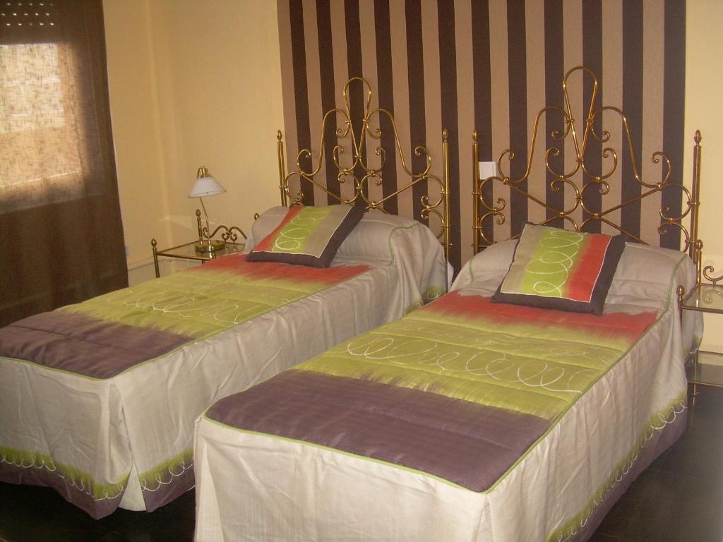 Pension El Parque Авила Номер фото